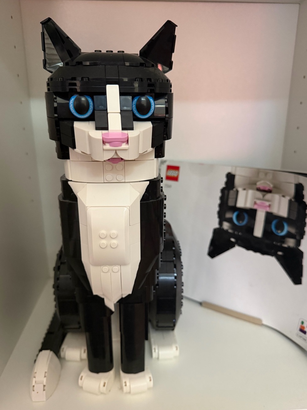 LEGO Ideas: Tuxedo Cat (21349)